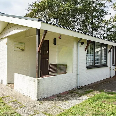 Beachside With Patio Holiday home *